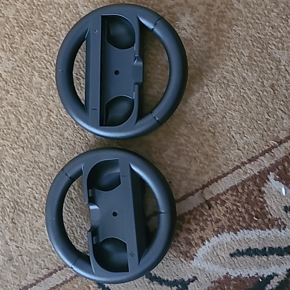 Steering wheels